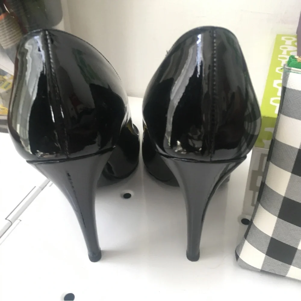 Chanel pumps - made famous by Lady Gaga - Picture 5 of 9